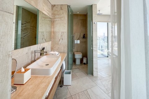 Hotel Apartment in Dubai 2 bedrooms, 259 sq.m. № 103208 - photo 2