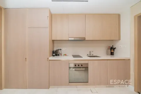 Apartment in Palm Jumeirah, Dubai 49 sq.m. № 123079 - photo 3