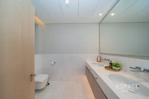 Apartment in Palm Jumeirah, Dubai 49 sq.m. № 123079 - photo 4