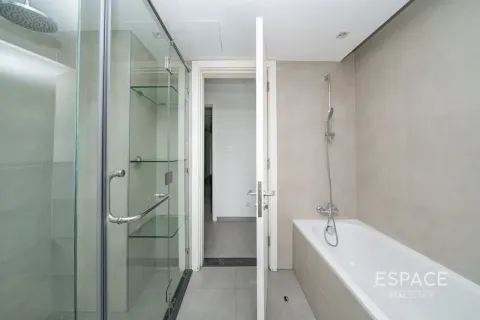 Apartment in Dubai Marina, Dubai 3 bedrooms, 172 sq.m. № 123076 - photo 17