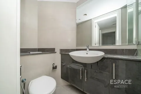 Apartment in Dubai Marina, Dubai 3 bedrooms, 172 sq.m. № 123076 - photo 10