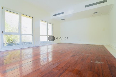 Villa à Meadows, Dubai, 5 chambres, 554.6 m², № 37620 - photo 5