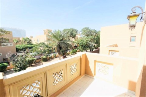 Villa in Al Furjan, Dubai 5 bedrooms, 600 sq.m. № 37619 - photo 12