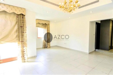 Villa in Al Furjan, Dubai 5 bedrooms, 600 sq.m. № 37619 - photo 7