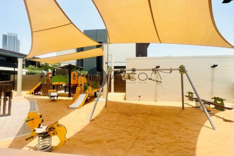Снять в аренду таунхаус в Al Barsha 1, Аль-Барша, Дубай: 4 спальни, 399.5м², № 37617 - фото 14