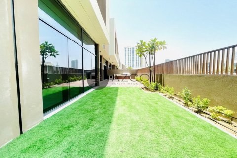 Снять в аренду таунхаус в Al Barsha 1, Аль-Барша, Дубай: 4 спальни, 399.5м², № 37617 - фото 22