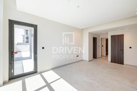 Apartment in Al Satwa, Dubai 2 bedrooms, 193.7 sq.m. № 143158