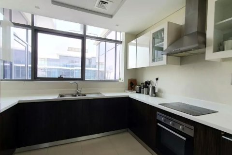 Appartement à GOLF VEDUTA à Dubai, 3 chambres, 183 m², № 30413