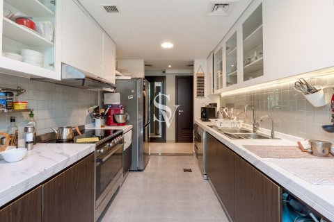 Купить таунхаус в Arabella Townhouses, Мудон, Дубай: 3 спальни, 191м², № 109061 - фото 11