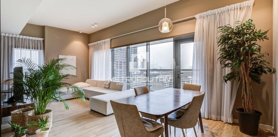 Apartamento en Jumeirah Village Circle, Dubai, 1 dormitorio, 92 m², № 73628