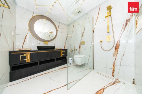 Apartment in Dubai 2 bedrooms, 127.6 sq.m. № 123130 - photo 12