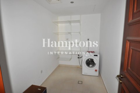 Apartment in FIVE Palm Jumeirah, Palm Jumeirah, Dubai 3 bedrooms, 308.624 sq.m. № 135007