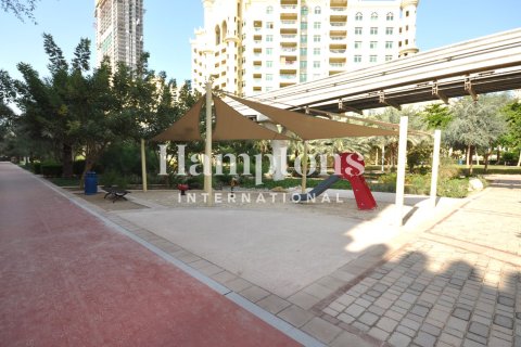 Apartment in FIVE Palm Jumeirah, Palm Jumeirah, Dubai 3 bedrooms, 308.62376600 sq.m. № 135007 - photo 2