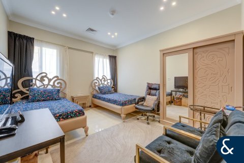 فيلا في فيلات, دبي 5 غرف نوم , 390 م² رقم 78744 - صورة 5