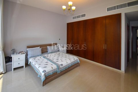 Adosado en Jumeirah Islands, Dubai, 4 dormitorios, 216 m², № 43385 - foto 9