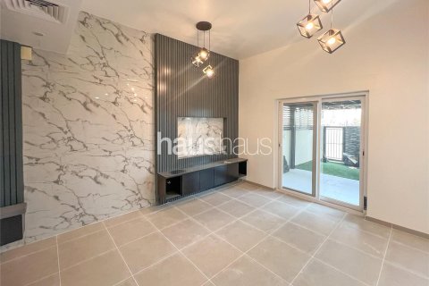 Adosado en Villanova, Dubai Land, Dubai, 2 dormitorios, 170 m², № 43383 - foto 3