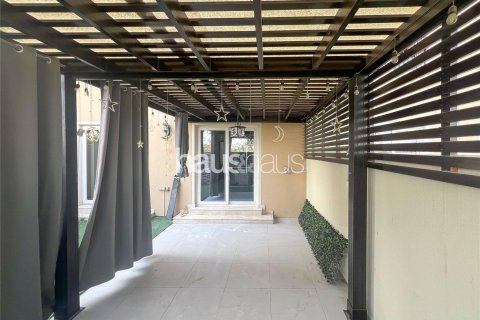 Adosado en Villanova, Dubai Land, Dubai, 2 dormitorios, 170 m², № 43383 - foto 15