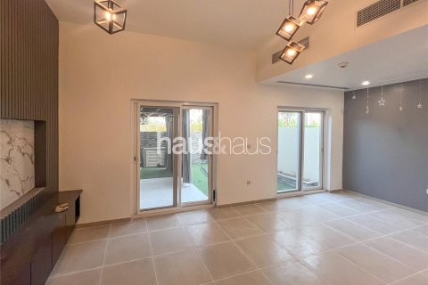 Adosado en Villanova, Dubai Land, Dubai, 2 dormitorios, 170 m², № 43383 - foto 4