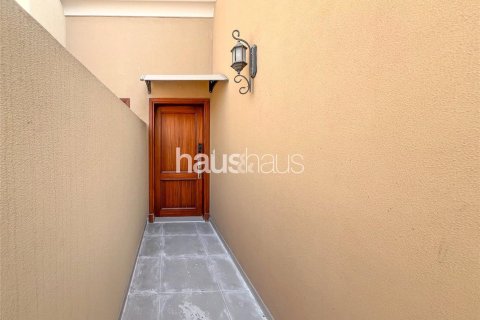 Adosado en Villanova, Dubai Land, Dubai, 2 dormitorios, 170 m², № 43383 - foto 5