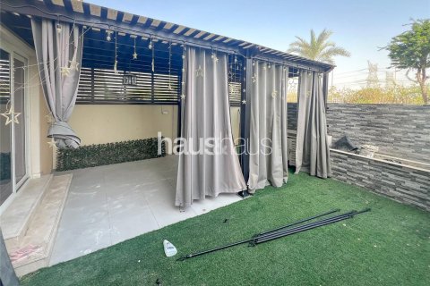 Adosado en Villanova, Dubai Land, Dubai, 2 dormitorios, 170 m², № 43383 - foto 14