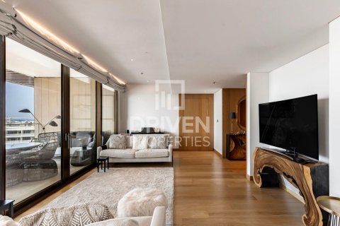 Квартира в Jumeirah Bay Island, Джумейра, Дубай, 2 спальни, 208.57м², № 137071