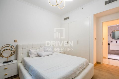 Apartamento en The Residences, Downtown Dubai (Downtown Burj Dubai), Dubai, 2 dormitorios, 125.42 m², № 137080 - foto 6