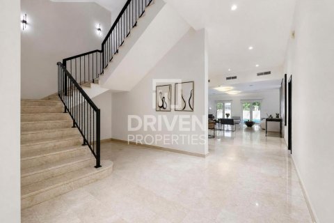 Villa in The Villa, Dubai 5 bedrooms, 1000.01 sq.m. № 137117