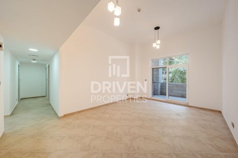 Appartement à Motor City, Dubai, 2 chambres, 134.34 m², № 140664