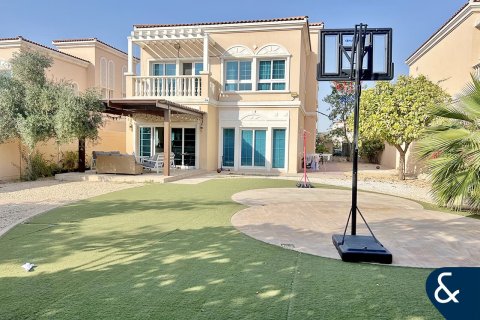 Villa à District 16, Jumeirah Village Circle, Dubai, 3 chambres, 686 m², № 98646