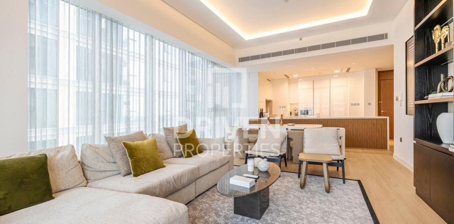 Apartamento en Al Wasl, Dubai, 3 dormitorios, 186.55 m², № 138527
