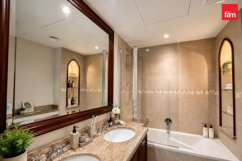 Apartamento en Old Town, Dubai, 2 dormitorios, 131.7 m², № 118304 - foto 9
