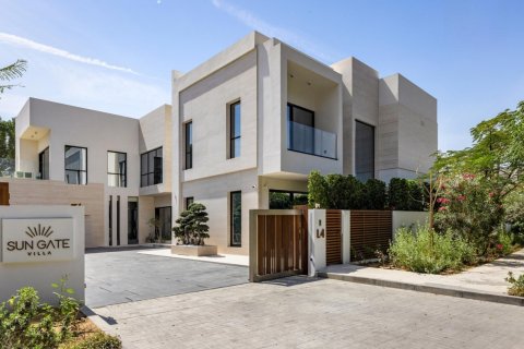 Duplex in Dubai 6 bedrooms, 929 sq.m. № 102281 - photo 6