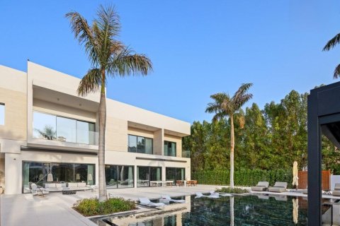 Duplex à Dubai, 6 chambres, 929 m², № 102281