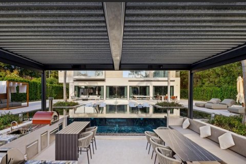 Duplex in Dubai 6 bedrooms, 929 sq.m. № 102281 - photo 9