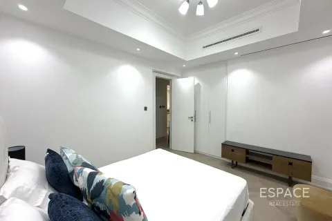 Apartment in Dubai Marina, Dubai 2 bedrooms, 140 sq.m. № 122267 - photo 13