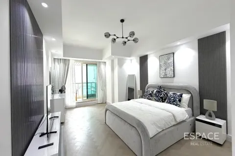 Apartment in Dubai Marina, Dubai 2 bedrooms, 140 sq.m. № 122267 - photo 16