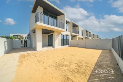 Townhouse in Jebel Ali, Dubai 4 bedrooms, 286 sq.m. № 122263 - photo 3