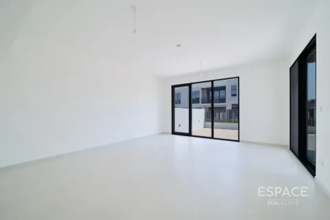 Townhouse in Jebel Ali, Dubai 4 bedrooms, 286 sq.m. № 122264 - photo 18