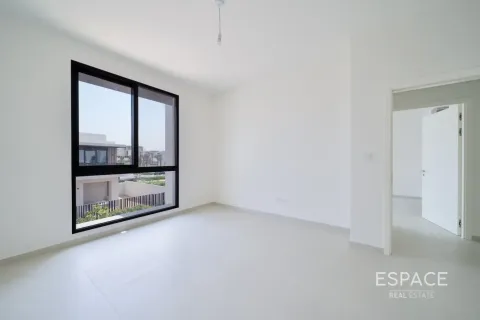 Townhouse in Jebel Ali, Dubai 4 bedrooms, 286 sq.m. № 122264 - photo 14