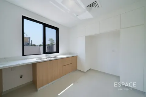 Townhouse in Jebel Ali, Dubai 4 bedrooms, 286 sq.m. № 122264 - photo 10