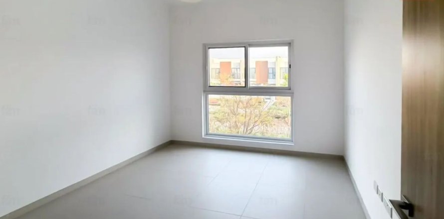 Villa in Dubai 3 bedrooms, 161 sq.m. № 139346
