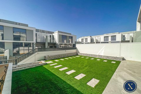 Снять в аренду таунхаус в Al Furjan, Дубай: 3 спальни, 221м², № 46189 - фото 6