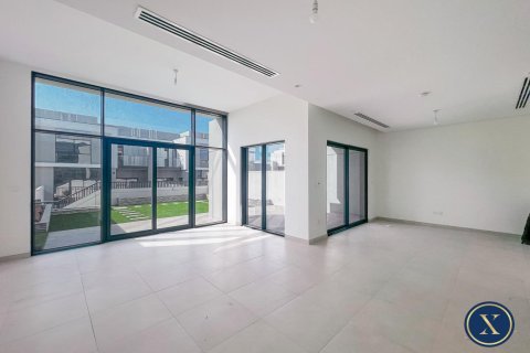 Снять в аренду таунхаус в Al Furjan, Дубай: 3 спальни, 221м², № 46189 - фото 5