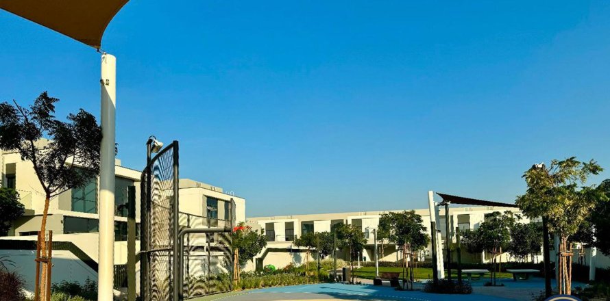 Maison de ville à Al Furjan, Dubai, 4 chambres, 280 m², № 46187