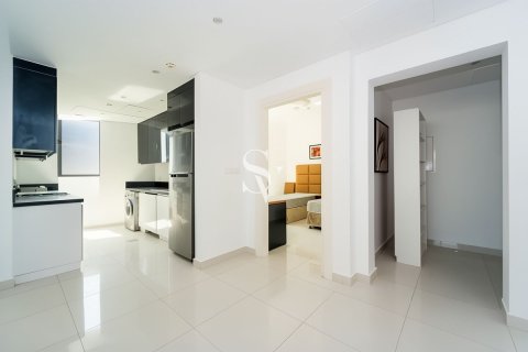 Снять в аренду квартиру в Capital Bay, Бизнес-Бэй, Дубай: 2 спальни, 126м², № 132739 - фото 4