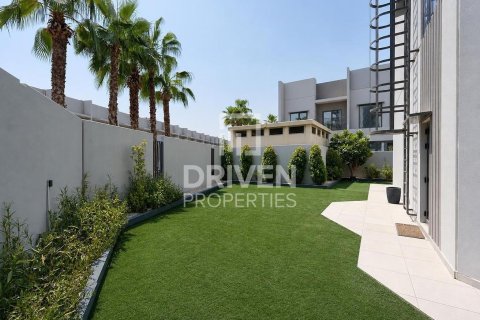 Townhouse in Mohammed Bin Rashid City, Dubai 4 bedrooms, 331.39 sq.m. № 140276 - photo 18