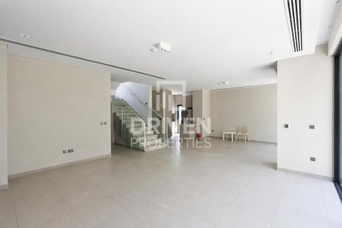 Adosado en Mohammed Bin Rashid City, Dubai, 4 dormitorios, 331.39 m², № 140276