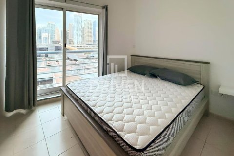 Apartamento en Jumeirah Lake Towers, Dubai, 1 dormitorio, 69.96 m², № 140277 - foto 8
