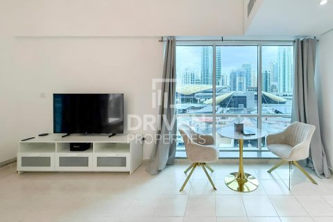 Apartamento en Jumeirah Lake Towers, Dubai, 1 dormitorio, 69.96 m², № 140277 - foto 5