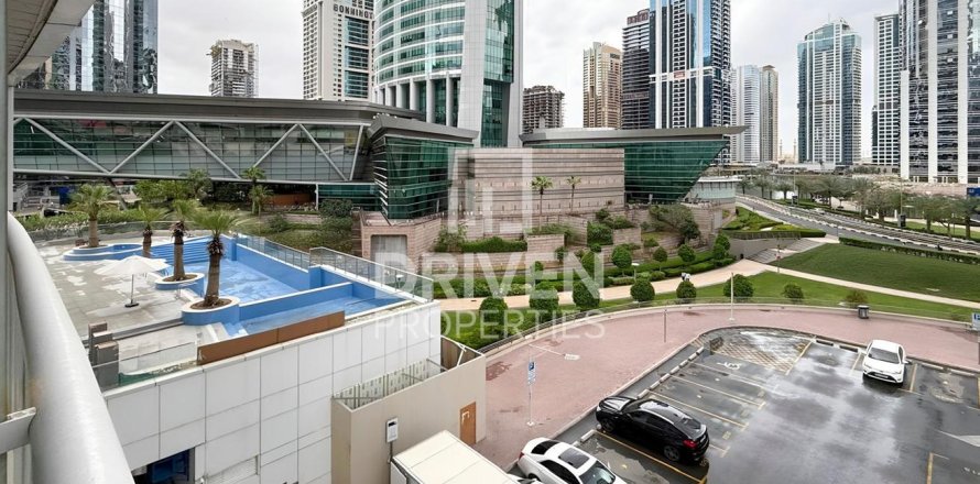 Apartamento en Jumeirah Lake Towers, Dubai, 1 dormitorio, 69.96 m², № 140277